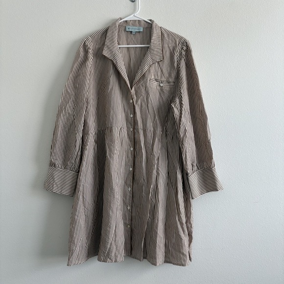 Tuckernuck Dresses & Skirts - Tuckernuck Shirt Dress Women XXXL Beige Striped Florence Knee Length Classic